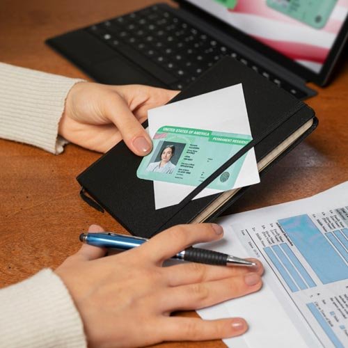Abogado-laboral-en-Curicó - Derecho-a-permisos-legales-licencias-médicas-y-postnatal