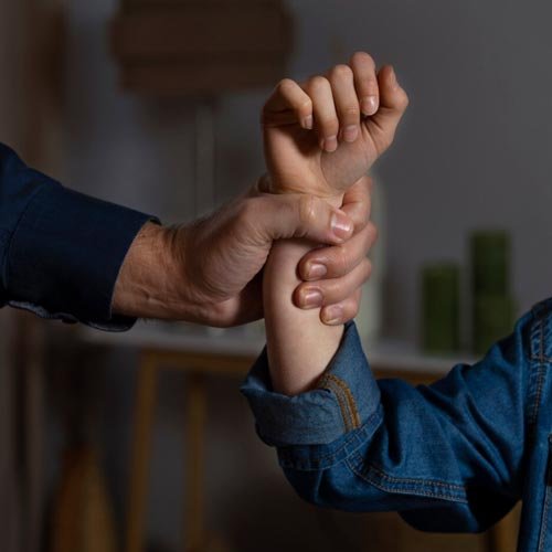 Abogado-de-familia-en-Curicó - Violencia-intrafamiliar-y-medias-de-protección-urgentes